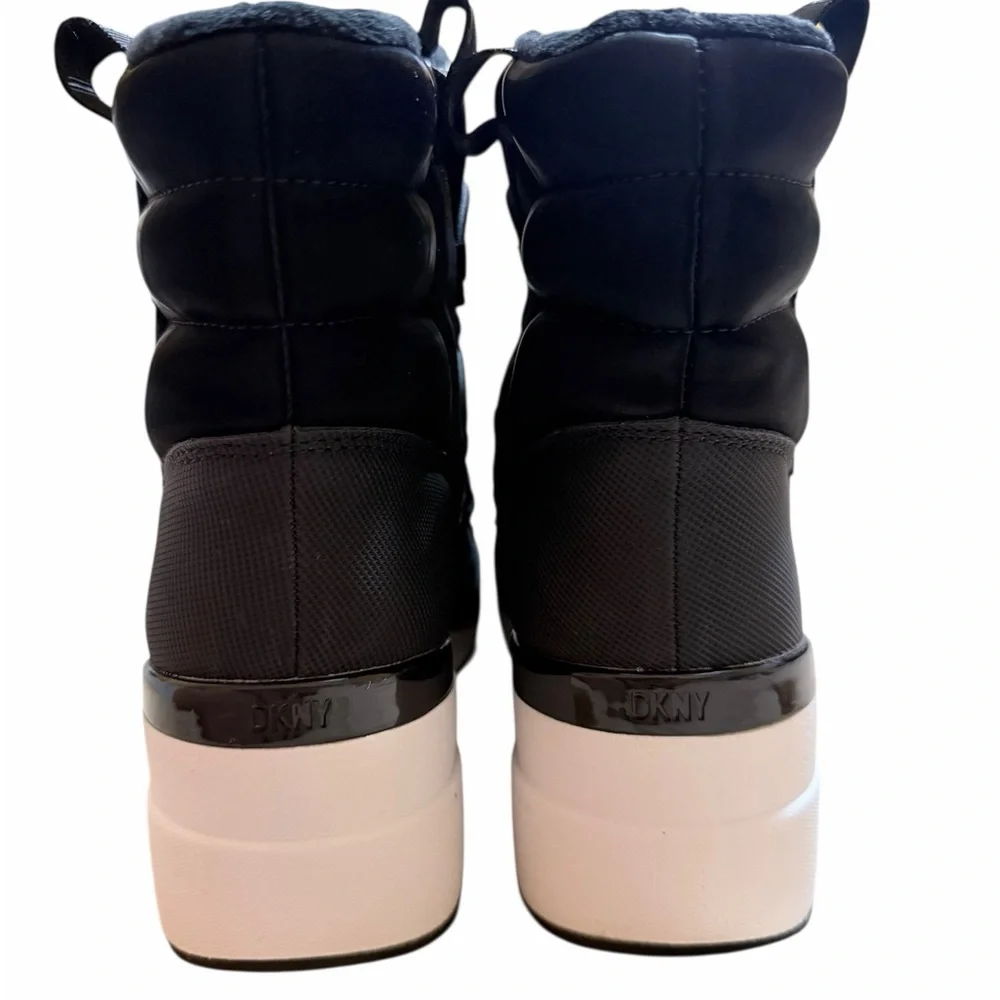🌼🌟NWOT DKNY Women's Black and White Winter Boots - Picture 12 of 12